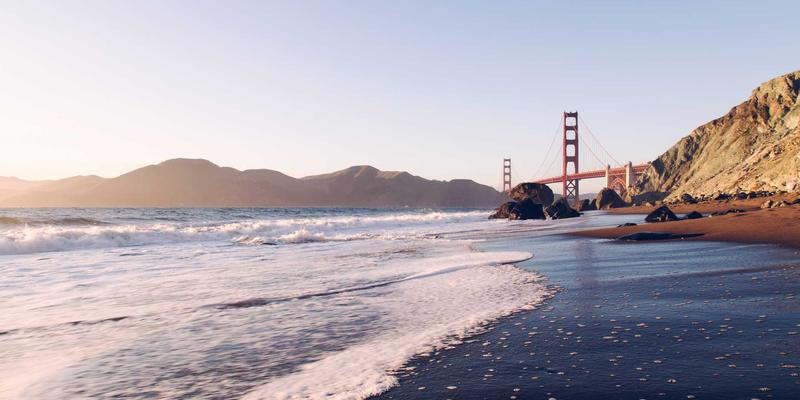 睡眠革命：从收藏玩具到智能床品，趣玩商城如何重塑卧室美学与睡眠质量