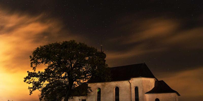 节日氛围焕新术：用潮流玩具与设计商品打造创意空间布置指南