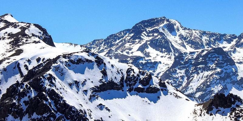 阳台种植智能化：5款兼具设计商品美学与潮流玩具趣味的创意园艺工具，打造都市微型农场